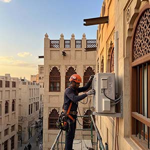 تأسيس تمديدات نحاس، صيانة مكيفات الشركات، تنظيف مجرى الصرف، قياس الأمبير للكمبروسر، خدمة عملاء مميزة في مجال التكييف